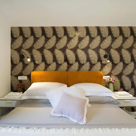 Appartement Joy Heated Pool Split