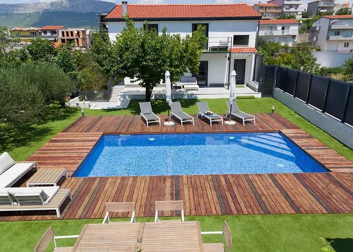 Villa Joy Heated Pool ספליט