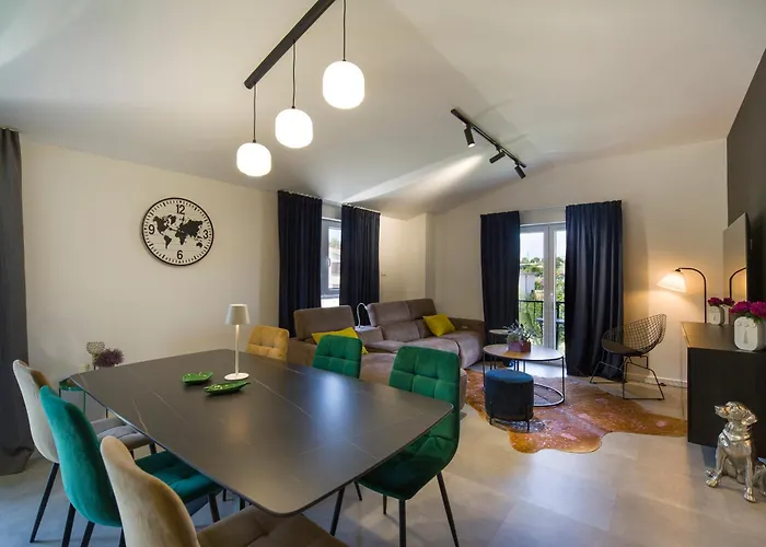 Villa Joy Heated Pool דירה *
