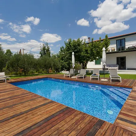 Joy Heated Pool Split
