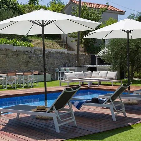 Joy Heated Pool Lejlighed