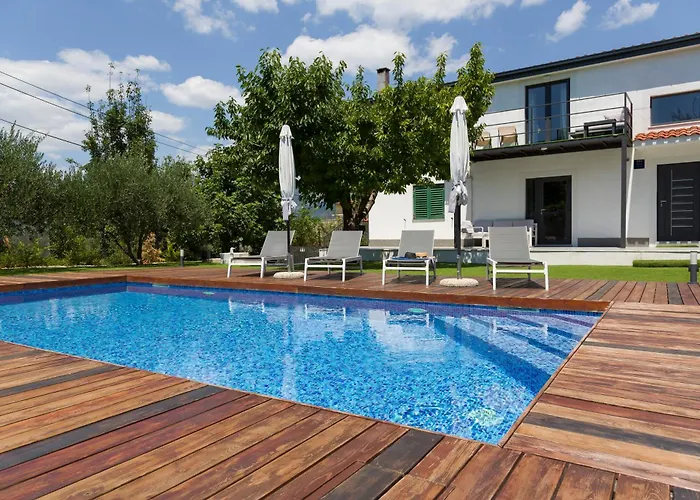 Villa Joy Heated Pool *