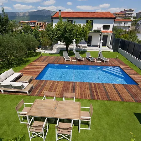 Apartamento Joy Heated Pool Split